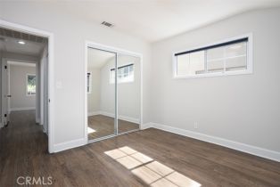 Single Family Residence, 22733 Clarendon st, Woodland Hills, CA 91367 - 29