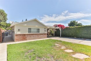 Single Family Residence, 22733 Clarendon st, Woodland Hills, CA 91367 - 5