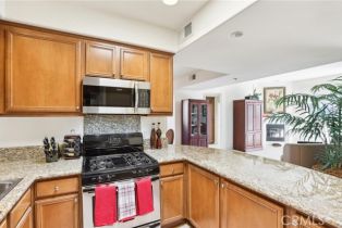Condominium, 14343 Burbank blvd, Sherman Oaks, CA 91401 - 8