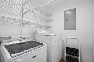 Single Family Residence, 11015 Encino ave, Granada Hills, CA 91344 - 25