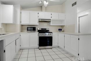 Single Family Residence, 10854 Hayvenhurst ave, Granada Hills, CA 91344 - 14