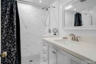 Single Family Residence, 10854 Hayvenhurst ave, Granada Hills, CA 91344 - 28