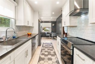 Single Family Residence, 5816 Lemona ave, Sherman Oaks, CA 91411 - 10