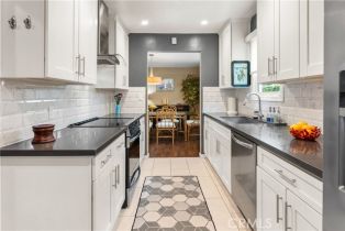 Single Family Residence, 5816 Lemona ave, Sherman Oaks, CA 91411 - 9