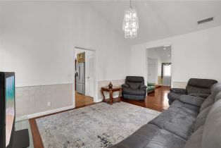 Single Family Residence, 15129 Otsego st, Sherman Oaks, CA 91403 - 12