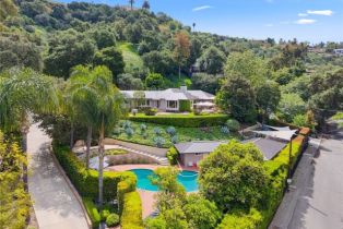 Single Family Residence, 3818 Hollyline ave, Sherman Oaks, CA 91423 - 11