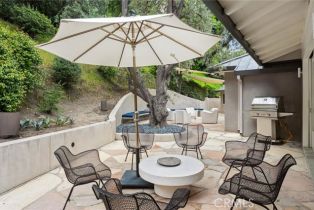 Single Family Residence, 3818 Hollyline ave, Sherman Oaks, CA 91423 - 18