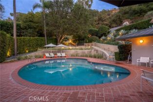Single Family Residence, 3818 Hollyline ave, Sherman Oaks, CA 91423 - 3