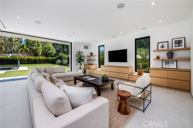 Single Family Residence, 4930 Palomar dr, Tarzana, CA 91356 - 1