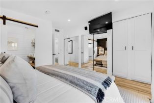 Single Family Residence, 5808 Ostrom ave, Encino, CA 91316 - 14