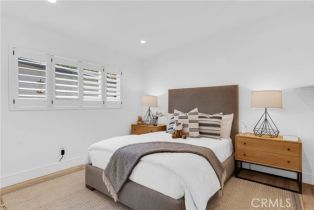 Single Family Residence, 5808 Ostrom ave, Encino, CA 91316 - 16