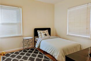 Single Family Residence, 15123 Killion st, Sherman Oaks, CA 91411 - 27