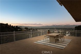 Single Family Residence, 3721 Glenridge dr, Sherman Oaks, CA 91423 - 32