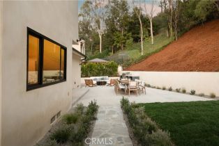 Single Family Residence, 11268 Dona Lola dr, Studio City, CA 91604 - 39