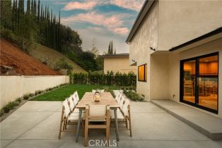 Single Family Residence, 11268 Dona Lola dr, Studio City, CA 91604 - 40