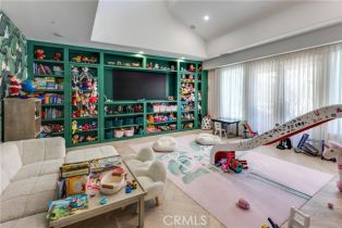 Single Family Residence, 25548 KINGSTON ct, Calabasas, CA 91302 - 14