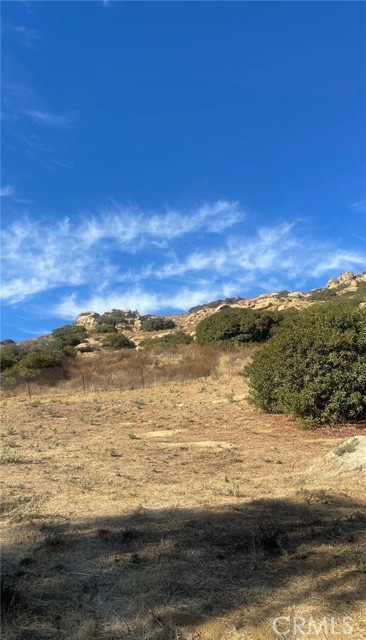 , 0 NOTREDAME, Chatsworth, CA 91311 - 1