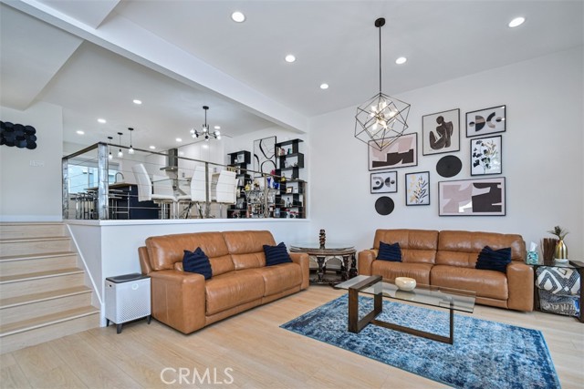 Townhouse, 13107 Mindanao way, Marina Del Rey, CA 90292 - 1