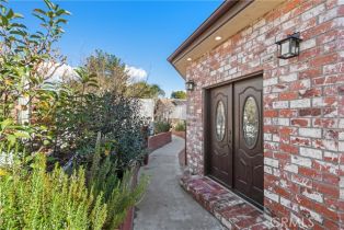 Single Family Residence, 21770 Los Alimos st, Chatsworth, CA 91311 - 39