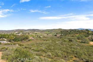 , 1 Celia Vista, Murrieta, CA 92562 - 6