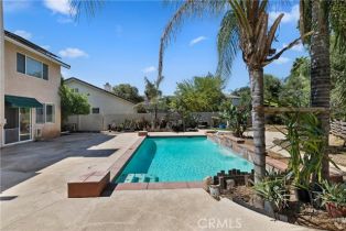 Single Family Residence, 42467 Thoroughbred ln, Murrieta, CA 92562 - 2