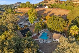 Single Family Residence, 37215 Avenida La Cresta, Murrieta, CA 92562 - 47