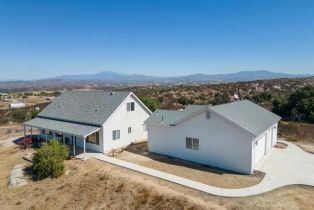 Single Family Residence, 39330 Gray Squirrel rd, Temecula, CA 92592 - 2