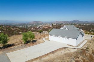 Single Family Residence, 39330 Gray Squirrel rd, Temecula, CA 92592 - 29