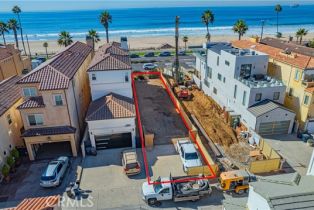 , 2112 Pacific Coast Highway, Huntington Beach, CA 92648 - 5