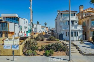 , 2112 Pacific Coast Highway, Huntington Beach, CA 92648 - 7