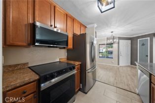 Condominium, 2040 Las Colinas cir, Corona, CA 92879 - 11