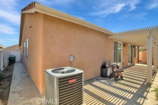 Single Family Residence, 39455 Domaine Michael dr, Murrieta, CA 92563 - 29