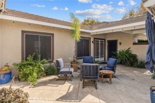 Single Family Residence, 1065 Summerplace ct, Corona, CA 92881 - 34