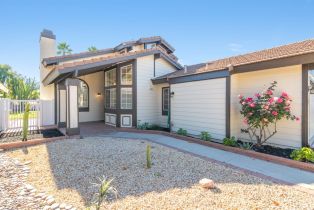 Single Family Residence, 30605 Hollyberry ln, Temecula, CA 92591 - 4