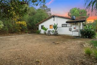 Single Family Residence, 736 Del Valle dr, Fallbrook, CA 92028 - 36