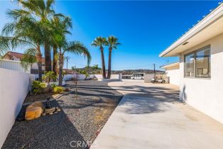 Single Family Residence, 22475 Loch Lomond dr, Canyon Lake, CA 92587 - 13