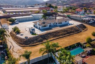 Single Family Residence, 22475 Loch Lomond dr, Canyon Lake, CA 92587 - 40