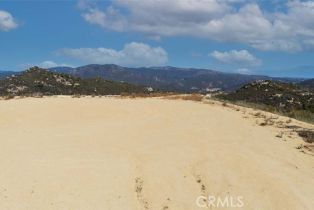 , 41591 Corte Vista Gusta, Murrieta, CA 92562 - 7