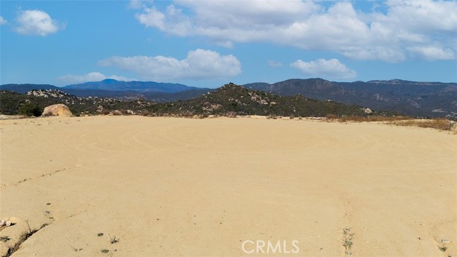 , 41591 Corte Vista Gusta, Murrieta, CA 92562 - 1