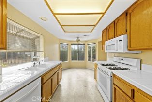 Single Family Residence, 40218 Corte Lorca, Murrieta, CA 92562 - 9