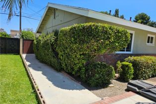 Single Family Residence, 14832 Carfax dr, Tustin, CA 92780 - 4