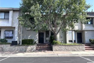 Condominium, 2220  E Chapman AVE, Fullerton, CA  Fullerton, CA 92831