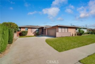 Single Family Residence, 13708 Purche AVE, Gardena, CA  Gardena, CA 90249