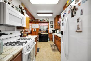 Single Family Residence, 2918 Jolley dr, Burbank, CA 91504 - 13