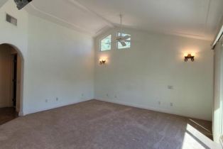 Single Family Residence, 20 Del Valle st, Oak View, CA 93022 - 19