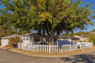 Single Family Residence, 385 Sunset ave, Oak View, CA 93022 - 4