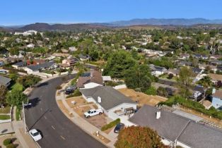 Single Family Residence, 145 Columbia rd, Thousand Oaks, CA 91360 - 15