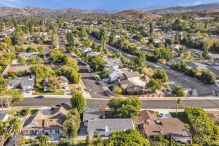 Single Family Residence, 2109 Young Ave ave, Thousand Oaks, CA 91360 - 42