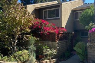 Condominium, 227 Oakwood ST, Ventura, CA  Ventura, CA 93001