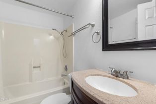 Condominium, 221 Atmore dr, Santa Paula, CA 93060 - 12